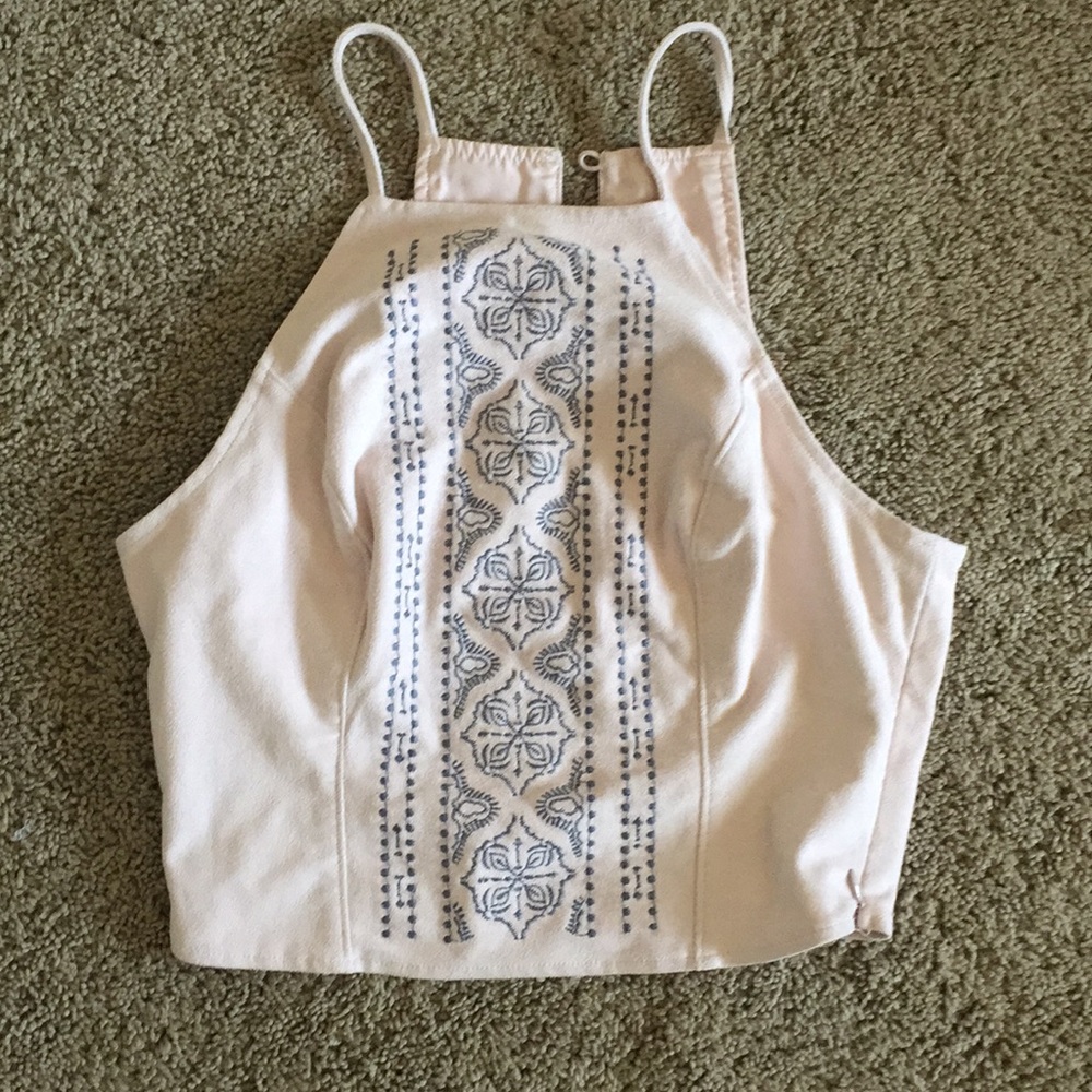 Pink crop top with pattern